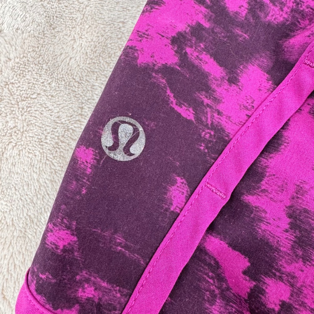 Lululemon Speed Up Running Shorts Magenta Purple Tie Dye Print Womens